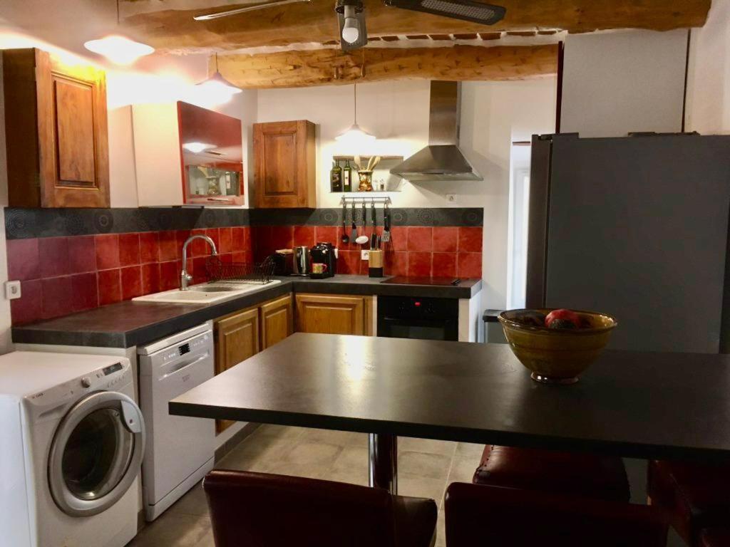 La Maison De Lily, Cosy Dans Le Vieux-Hyeres, Parking Gratuit Buitenkant foto