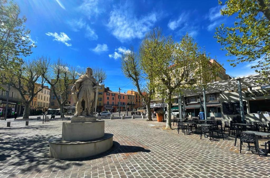La Maison De Lily, Cosy Dans Le Vieux-Hyeres, Parking Gratuit Buitenkant foto